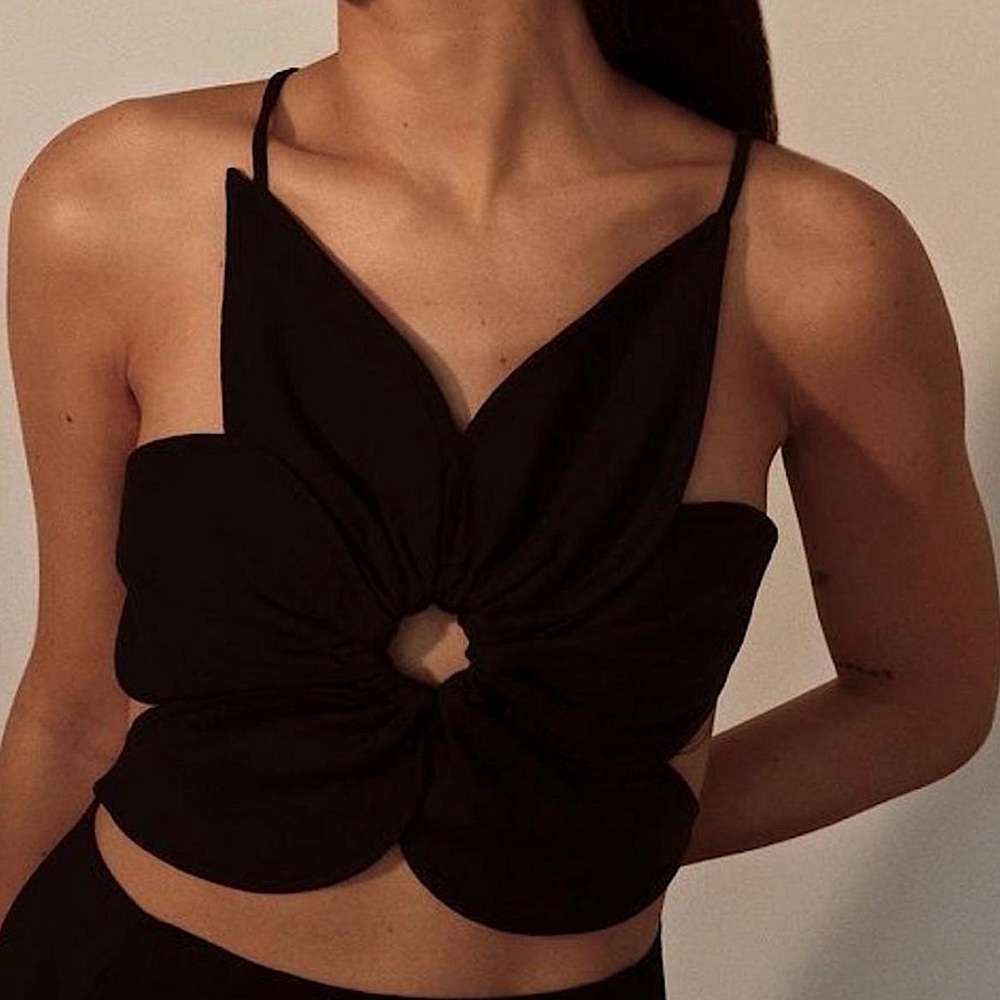 Cult Gaia, Rachel Flower-silhouette Linen-blend Top In Black, small